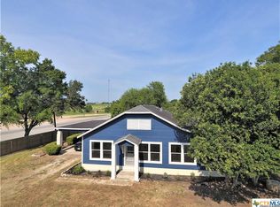 745 E Us Highway 90, Schulenburg, TX 78956