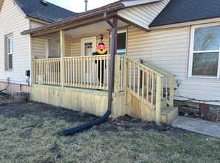 521 S Grant Ave, Marshall, MO 65340