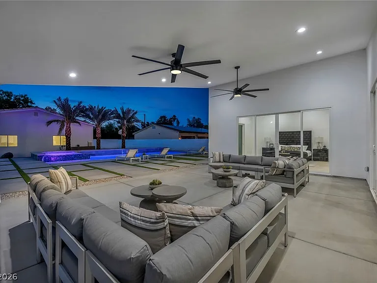 3630 Tobias Ln — Photo 15