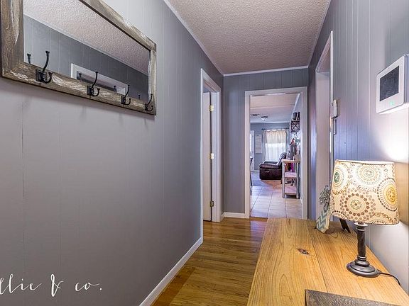 3rd image of 1341 Ross Ave
