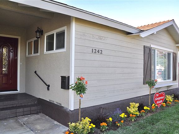 5th image of 1242 Hollowell St