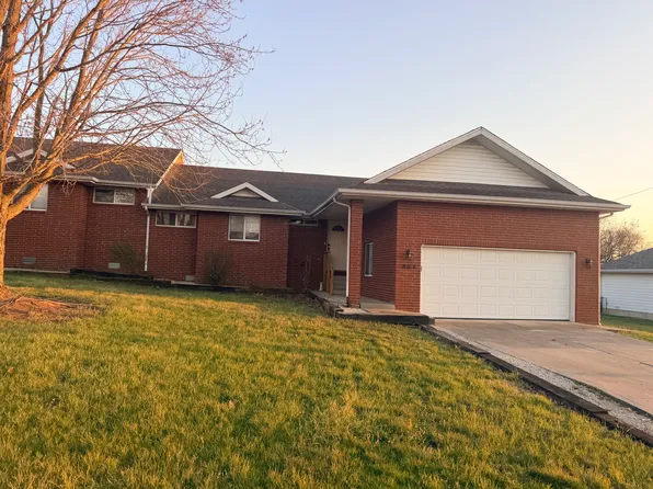 804 E Bryant Ave #1, Ozark, MO 65721