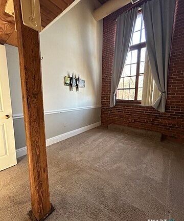 5th image of 839 Main Street #111