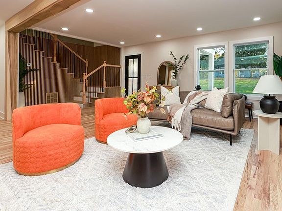 3rd image of 2566 Creekwood Ter