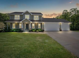 411 Hidden Hollow Ct, Denmark, WI 54208