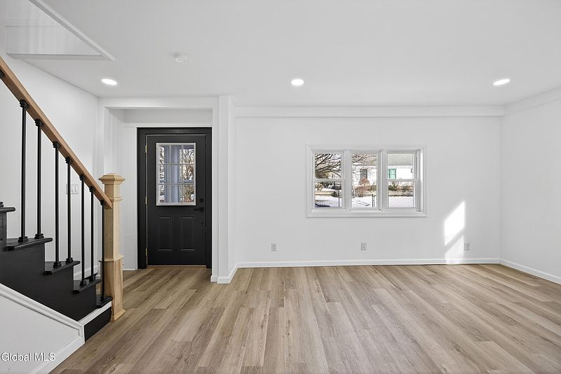 5th image of 70 Fowler Avenue