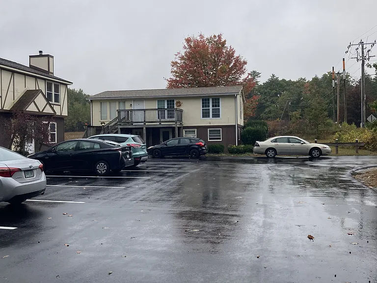 918 Flanders Rd #4C — Photo 2