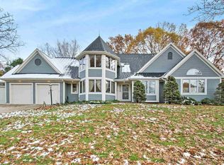 17492 Farmington Square Rd, Granger, IN 46530