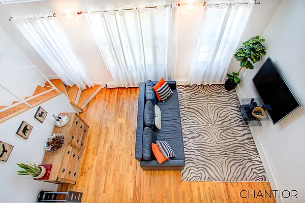 Rented by Chantior Real Estate LLC | media 17