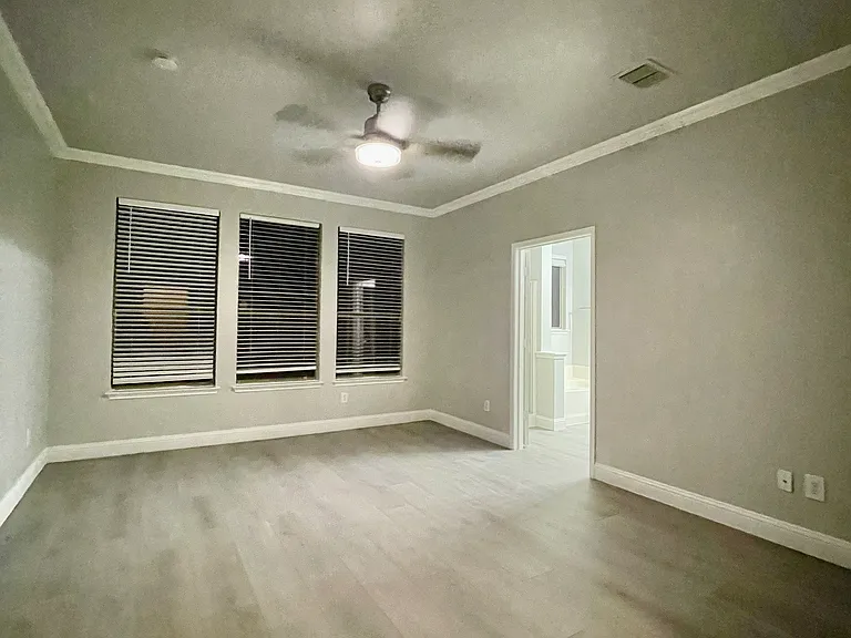 813 Lake Forest Trl — Photo 14