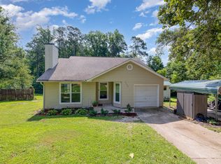 5700 Eagle Pass Cir, Fayetteville, NC 28304