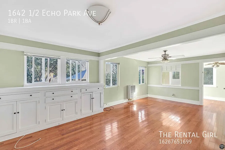 Prime Echo Park 1 Bedroom + Bonus Room | Top Floor Unit| Private Balcony | Parking Included! — Photo 1