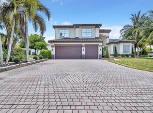 5466 SW 187th Ter, Hollywood, FL 33029