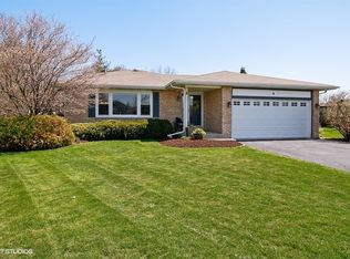 4 Maroon Bells Ct, Bolingbrook, IL 60490