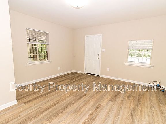 3rd image of 417 N Hawthorne St Unit 421