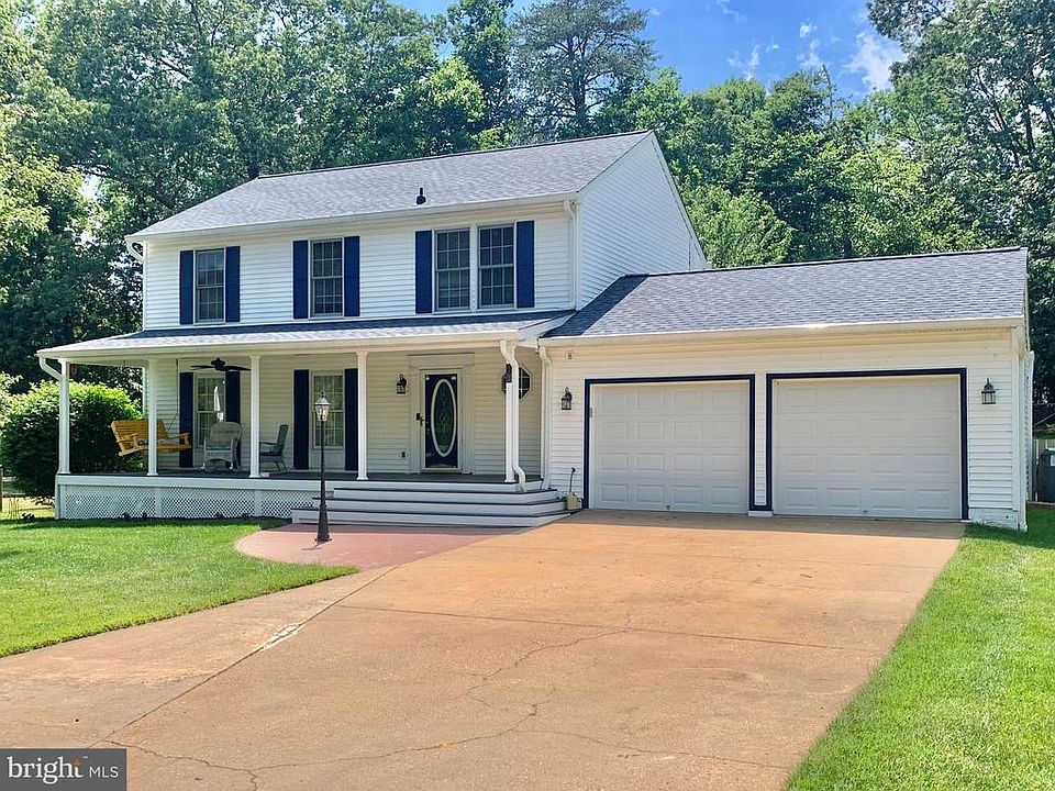 Welcome to 53 Briarwood Drive!