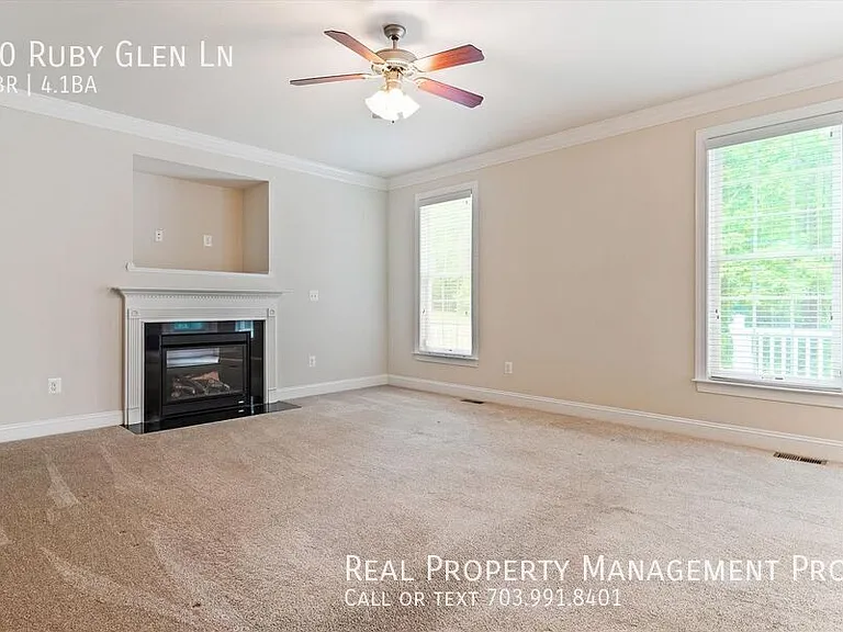 70 Ruby Glen Ln — Photo 21