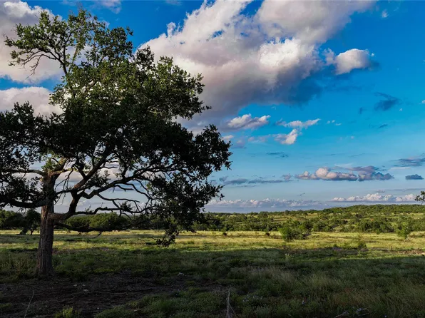 20 Gracewood Way, Dripping Springs, TX 78620