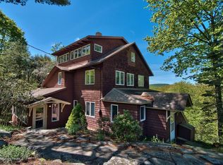 256 Old Hemlock Ln, Buck Hill Falls, PA 18323