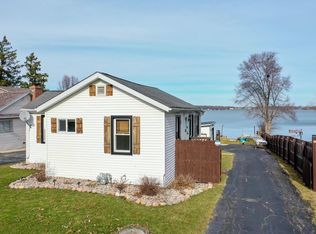 2225 Lakeshore DRIVE, Kansasville, WI 53139