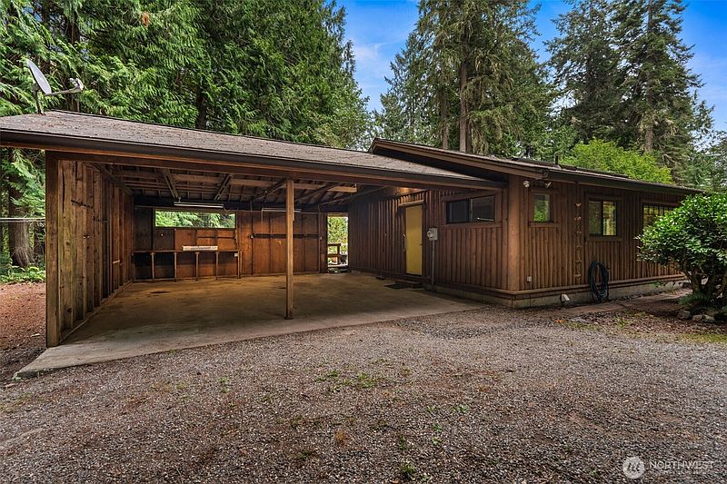 2nd image of 7264 NE Little Harbor Lane