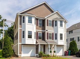 81 Manchester St #B, Lowell, MA 01852