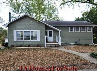 203 Pearl St, Shellsburg, IA 52332