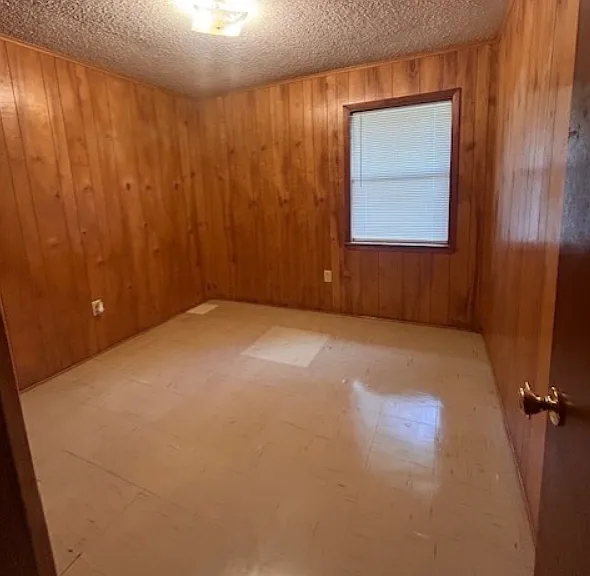 1506 Briarwood Dr — Photo 7