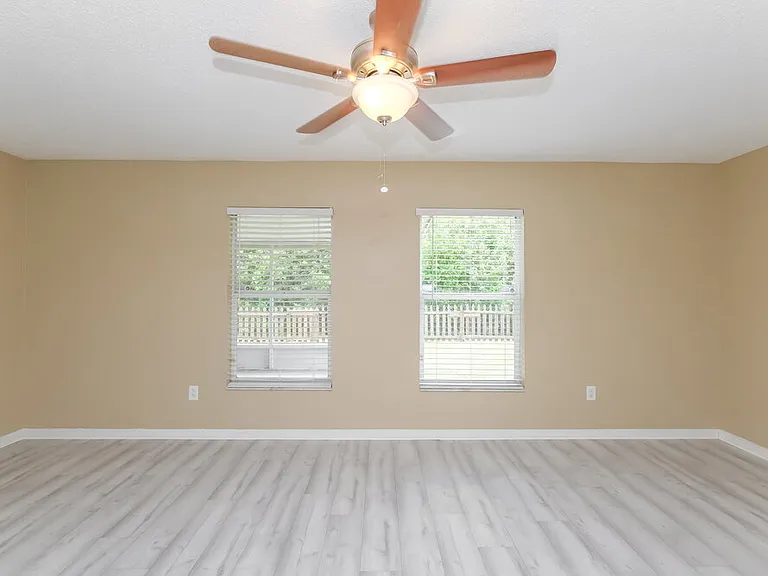6719 Summer Cove Dr — Photo 11