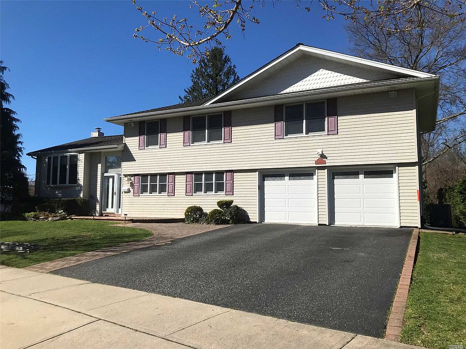 1st image of 21 Michael Dr