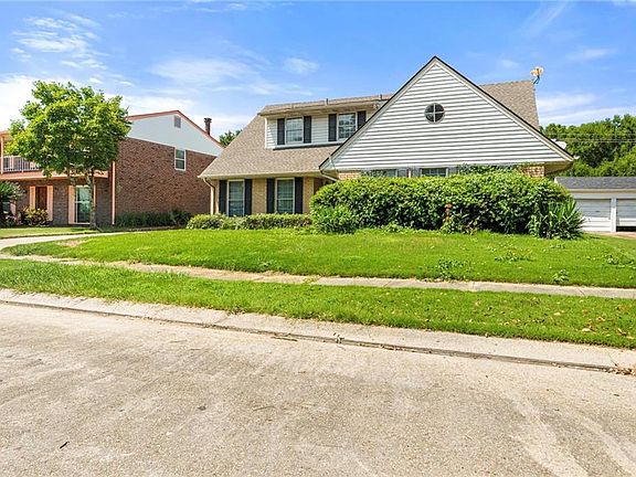 3rd image of 3764 Inwood Ave