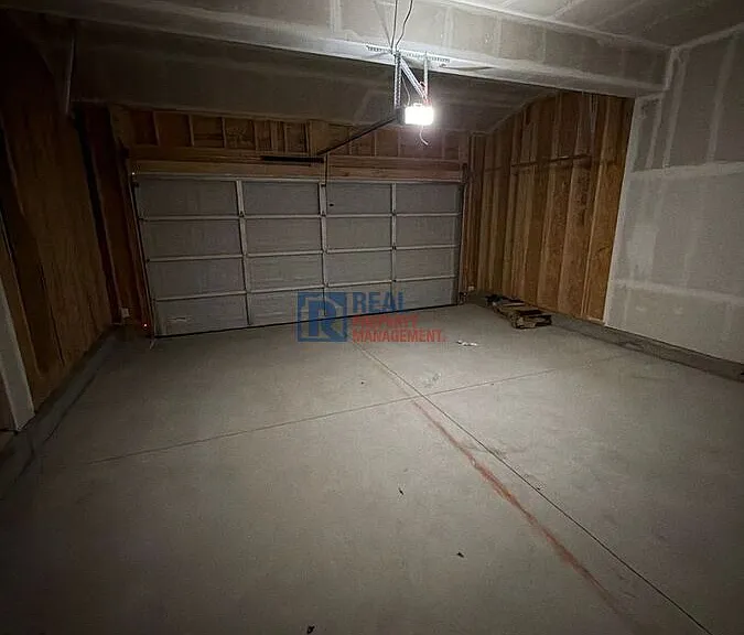 3072 Simpson Ct — Photo 35