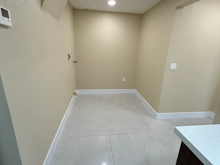 2336 NW 35th St #1 — Photo 12