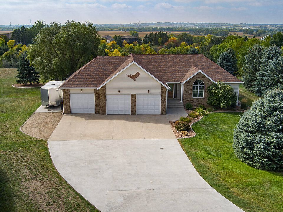 1st image of 4601 Blue Spruce Rd