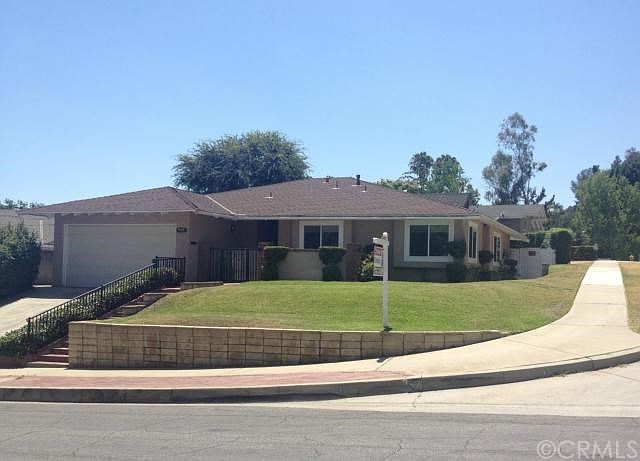 1st image of 455 N Primrose Ave