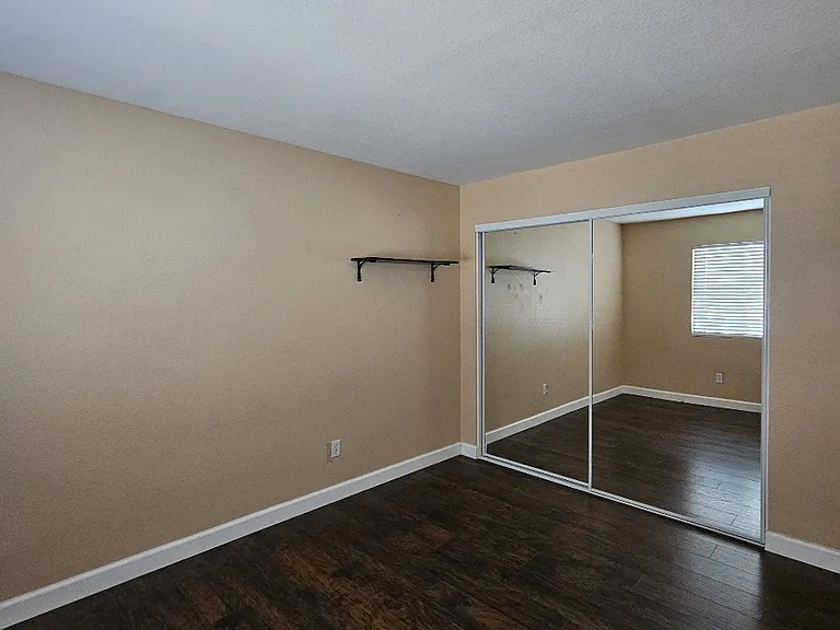 4147 Heirloom Ln — Photo 8