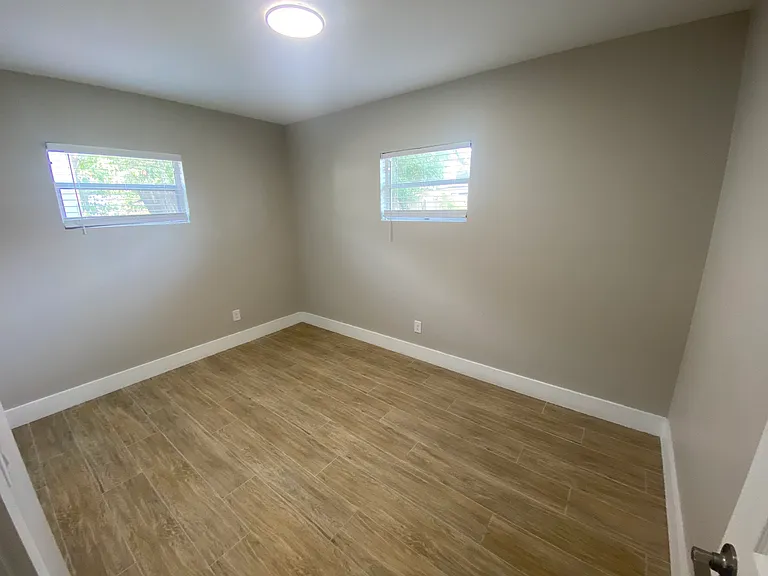 7009 Baywood Dr — Photo 10