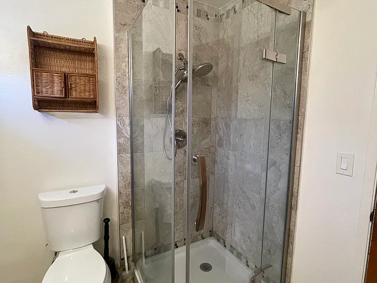 4935 Massachusetts Dr — Photo 38