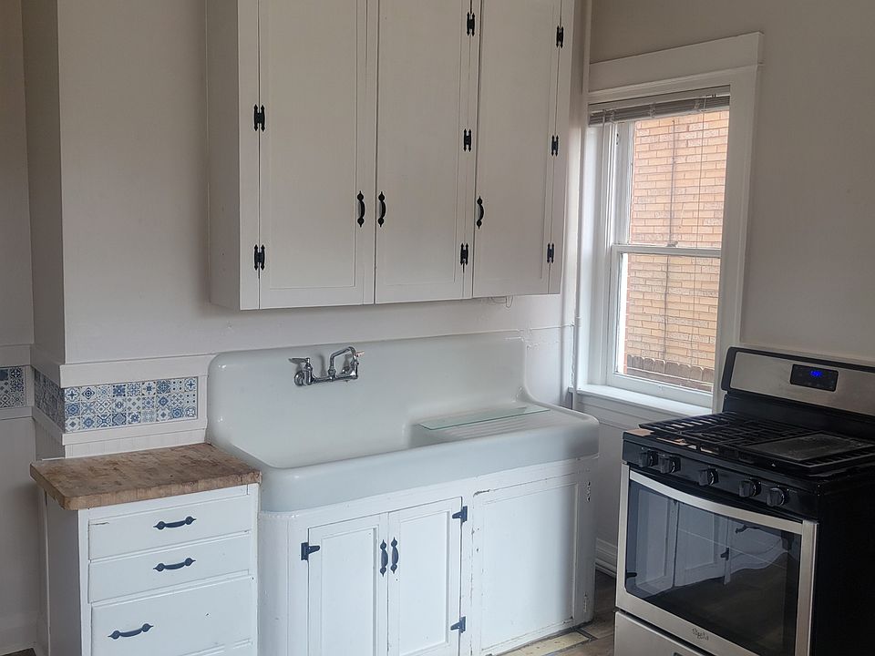 1st image of 1440 Steele St #1