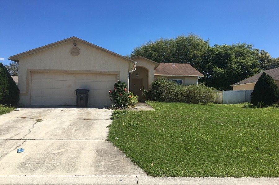 1st image of 7749 Manor Dr