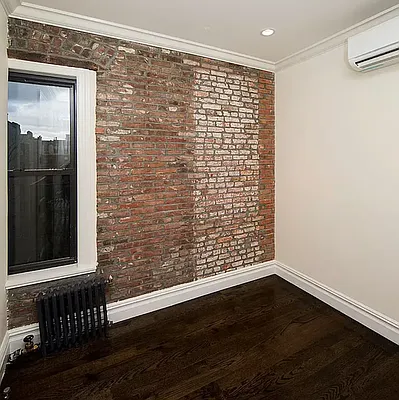 Rented by Avenues Real Estate | media 8