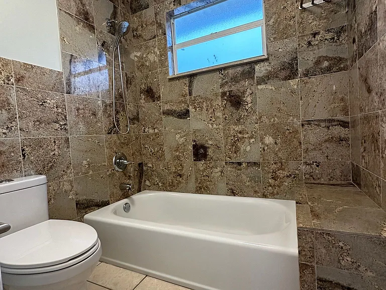 1248 Seminole Dr — Photo 26