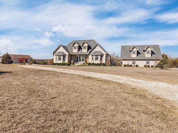 2nd image of 3627 County Road 3920