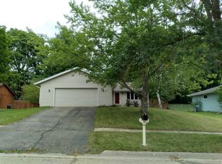 4826 Antioch Dr, Rockford, IL