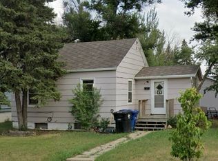 1435 2nd St W, Dickinson, ND 58601