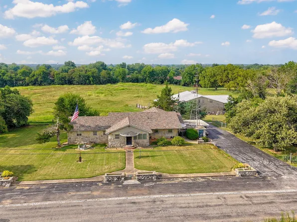 413 W Hayward Drive, Mt Vernon, MO 65712