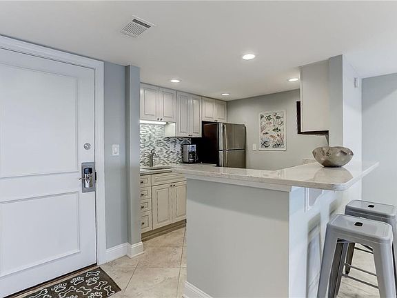 2nd image of 313 Sandcastles Ct #313