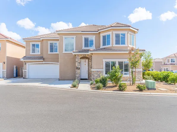 4430 W Langden Dr, Fresno, CA 93722