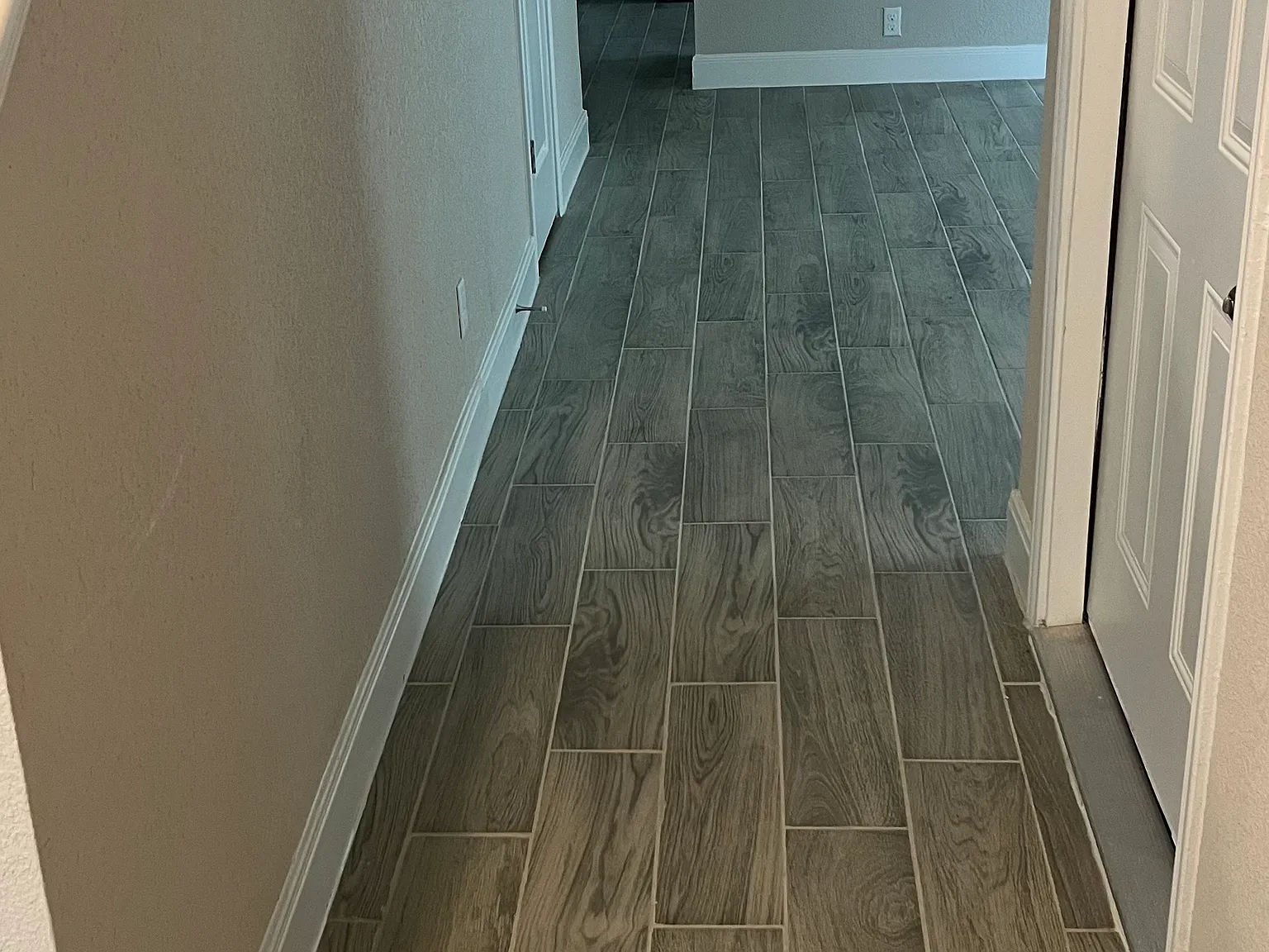 3 bed, 2.5 bath, 1331 sqft, $1,595 — Photo 2