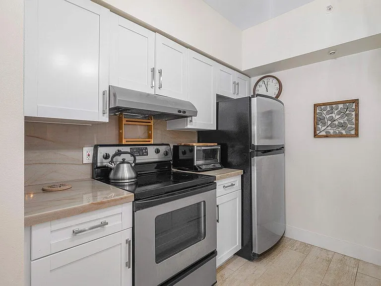 1302 Tuscany Way — Photo 13